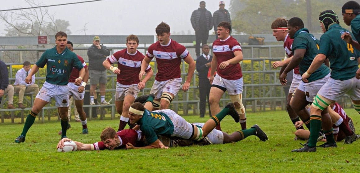 Kearsney 1st XV beats Glenwood in the mist, takes hockey win, too