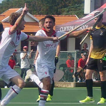 Clifton hockey on fire vs St David’s, 1st XV edged out