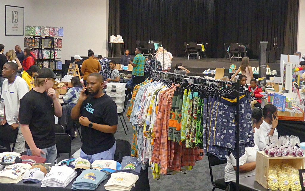 Clifton Arts Festival visitors were able to support community service projects by purchasing items from the Night Market. (Photo: Brad Morgan).