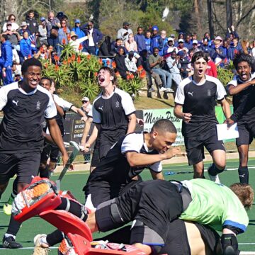hockey-kzn-coastal-celebrate-040726 Stunner! KZN Coastal wins IPT in mind-blowing final