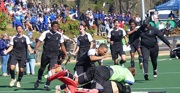 hockey-kzn-coastal-celebrate-040726 Stunner! KZN Coastal wins IPT in mind-blowing final