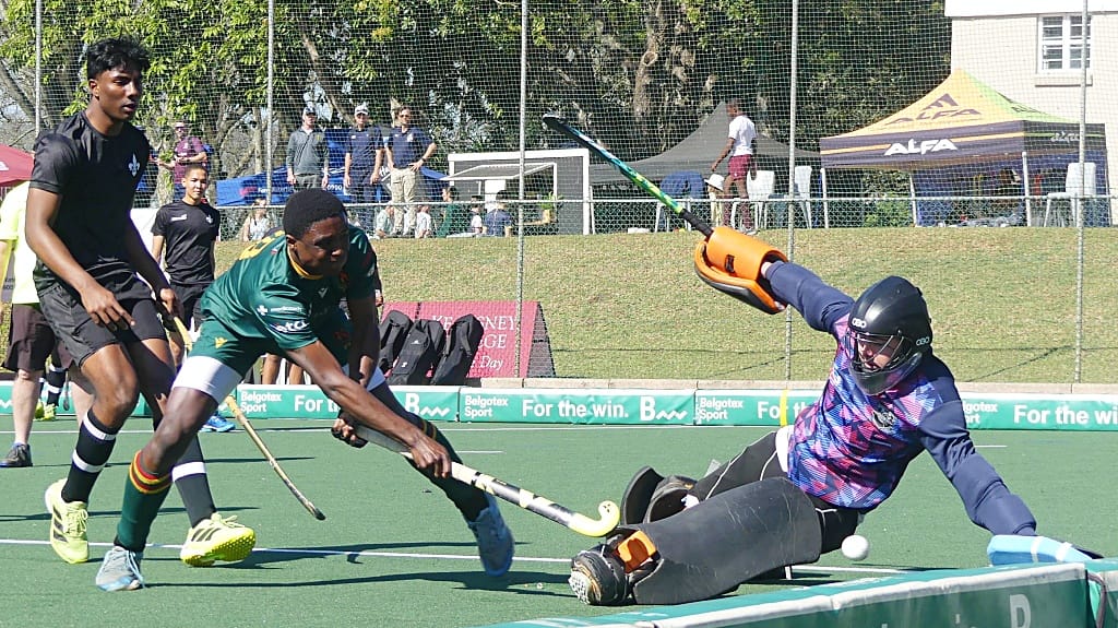 Glenwood High caught the eye with a convincing win over Hilton College, who were unbeaten on the opening day. (Photo: Brad Morgan).