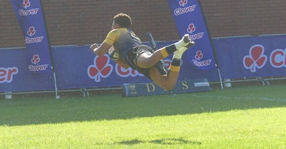 DHS dominates Clover Sevens at home